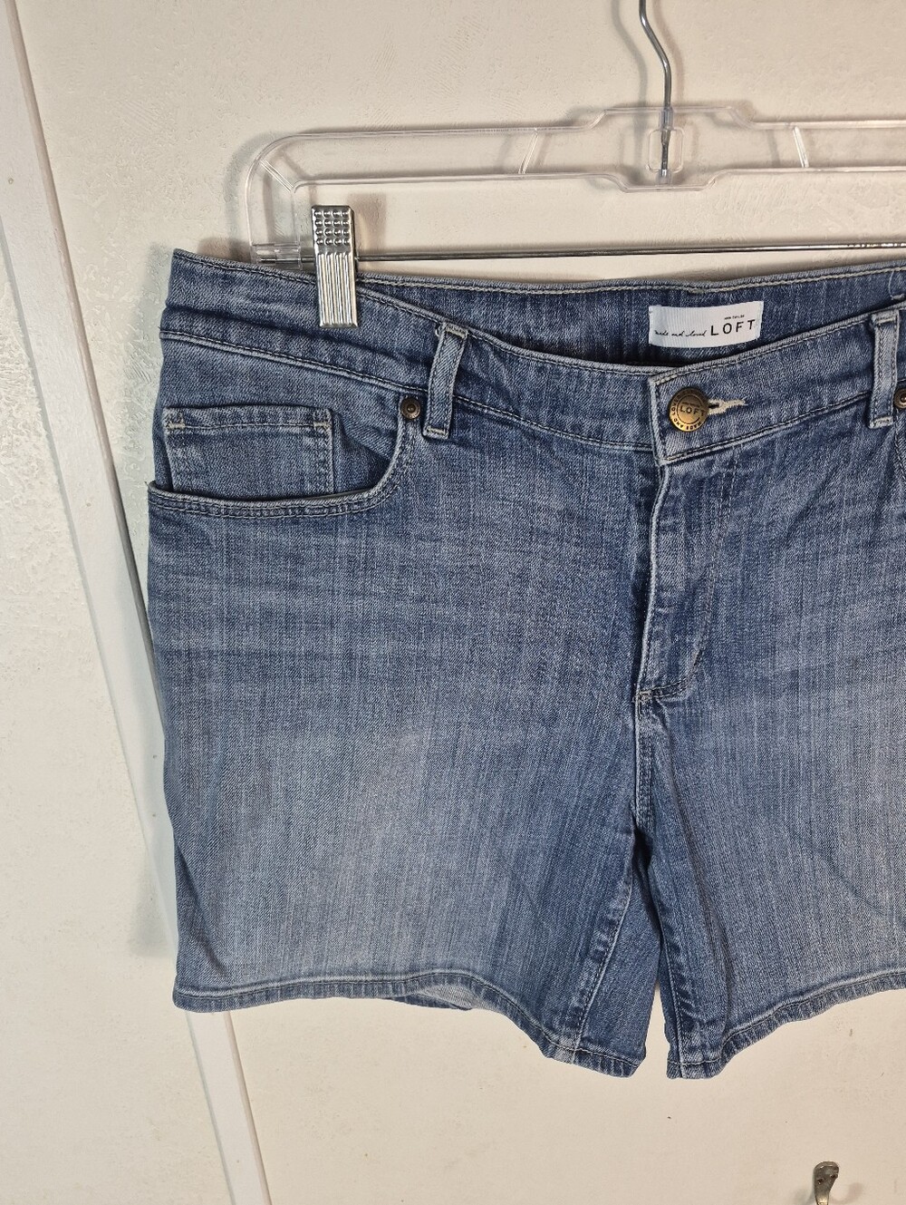 Ann Taylor LOFT Light Blue Jean Shorts 31/12 - Picture 2 of 9